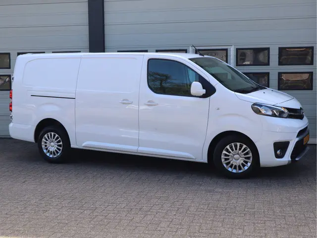 Toyota pro-ace