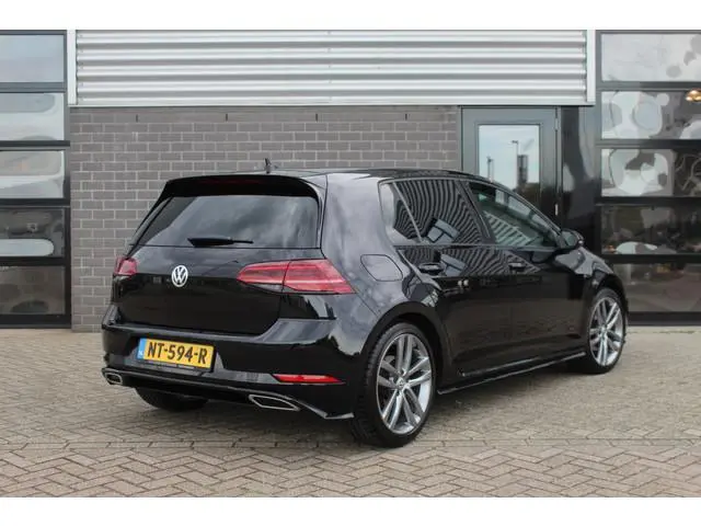Volkswagen Golf 1.4 TSI Highline / R Line / Carplay / Virtual / N.A.P.