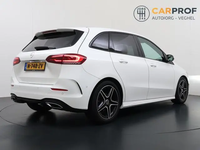 Mercedes-Benz B-klasse 180d Business Solution AMG Trekhaak | Stoelverwarming |  NAP