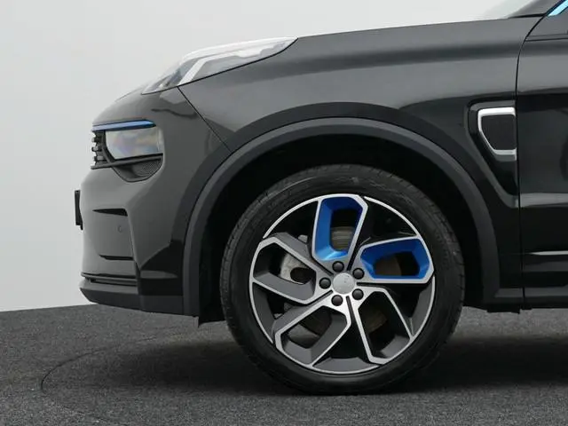 Lynk & Co 01