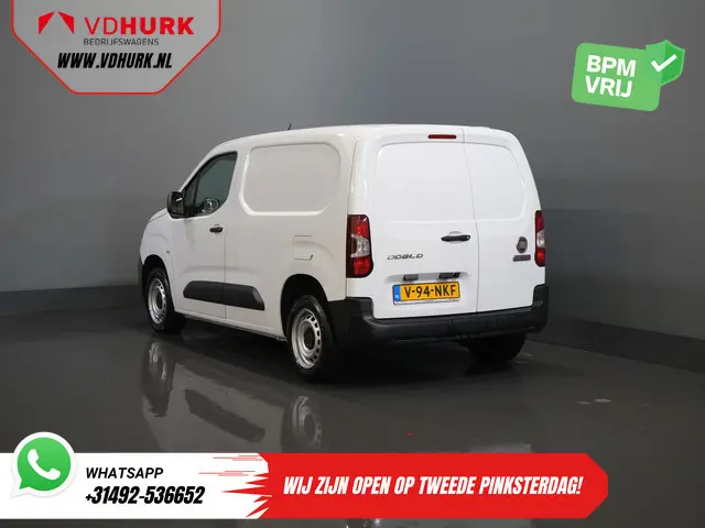 Fiat Doblo 1.5 HDi 100 pk (DEMO) 3 Pers./ CarPlay/ Stoelverw./ Camera/ PDC/ Cruise/ Airco