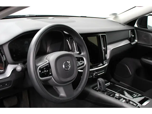 Volvo V60 2.0 T6 Recharge AWD R-Design | Navigatie | Harman Kardon | Camera | Adaptive Cruise Contro...