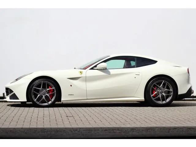 Ferrari F12