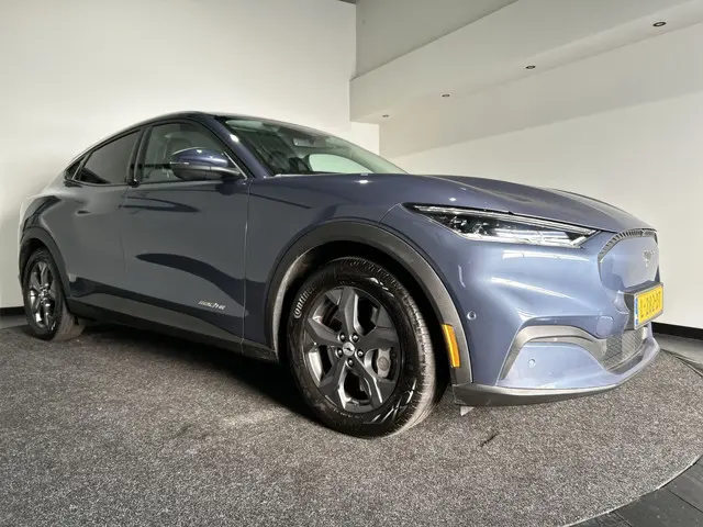 Ford Mustang Mach-E RWD 75 kWh Lederen Bekleding | Technology Pack | Nette Auto! Soh (batterijcheck)...