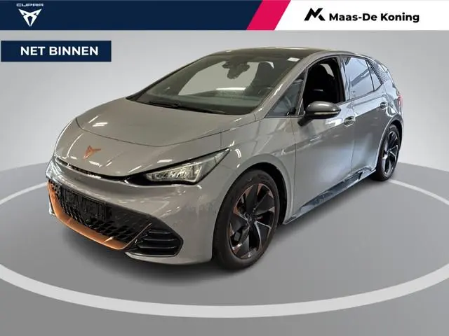 CUPRA Born Business One 204pk 62 kWh · SOH 95,8% · Glazendak · Camera · Apple/Android Car Play · Nav...