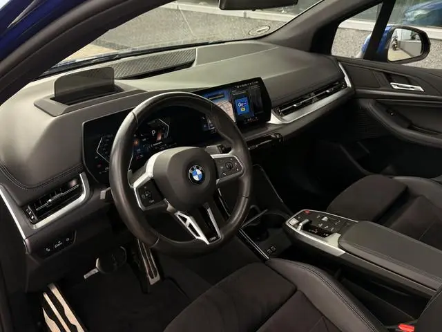 BMW 2-serie Active Tourer 220i M-sport | Pano | Cruise | Lane assist | HUD | Apple Carplay | Half Le...