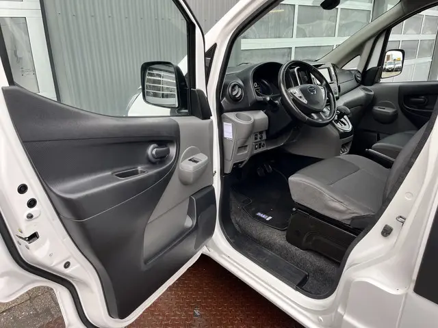 Nissan NV200