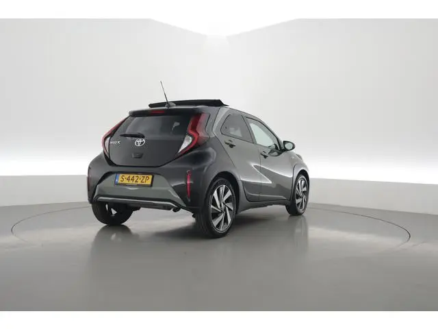 Toyota Aygo X 1.0 VVT-i MT Envy | Rijklaar! | Orig. NL | Soft Top | JBL Audio | NAV+App.Connect | Ca...
