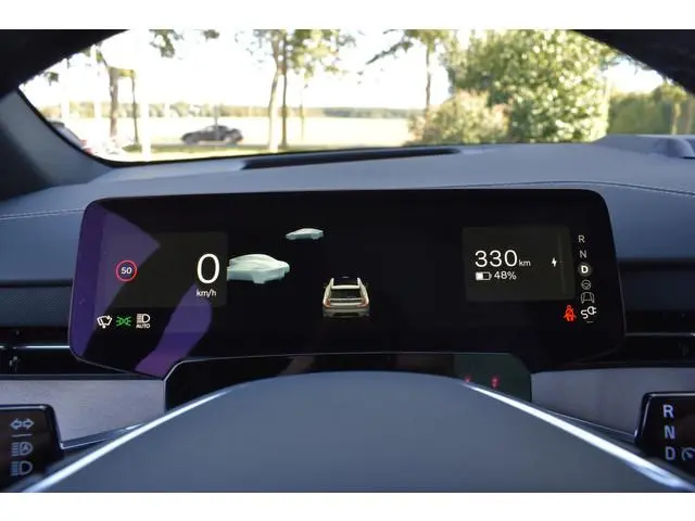 Volvo EX90