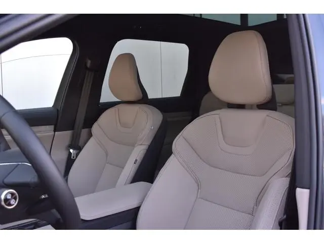 Volvo EX90