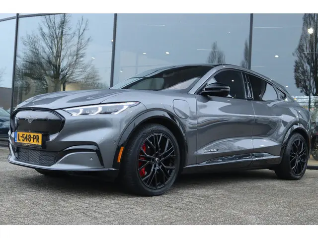 FORD MUSTANG MACH-E EXTENDED FIRST EDITION AWD 98KWH ORIG. NL | 373PK | SOH 93% | CARPLAY | 360 CAME...