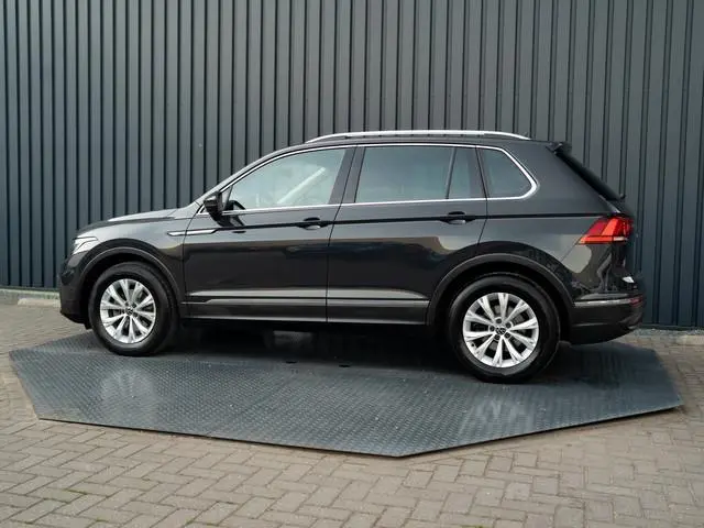 Volkswagen Tiguan 1.5 TSI Life Business | Camera | Elk. A-klep | Side Assist | Keyless | Prijs Rijkl...