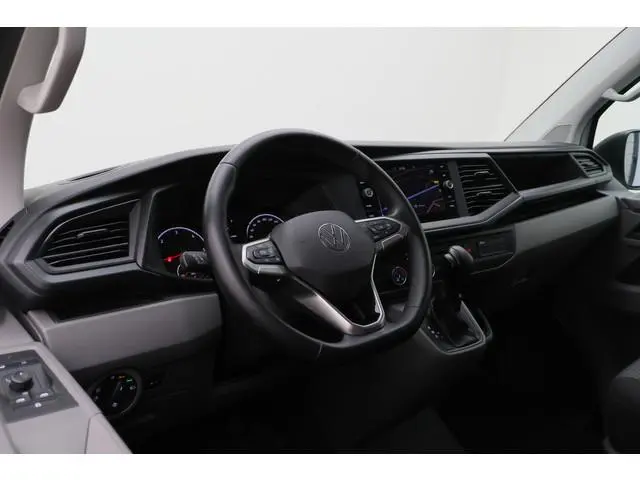 Volkswagen Transporter 2.0 TDI L2H1 30 DSG Cruise, Apple Carplay, Trekhaak, PDC
