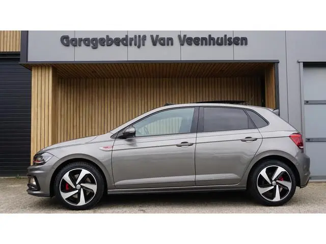 Volkswagen Polo 2.0 TSI 200pk GTI DSG 5Drs Pano.Dak Virtual Beats Leder/Alcantara Navi A-Camera Keyl...