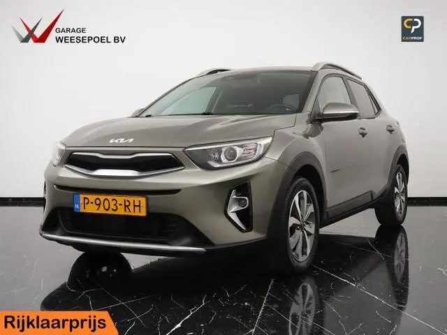 Kia Stonic 1.0 T-GDi MHEV 100pk DynamicPlusLine - Navigatie - Camera - Climate control - Privacy gla...