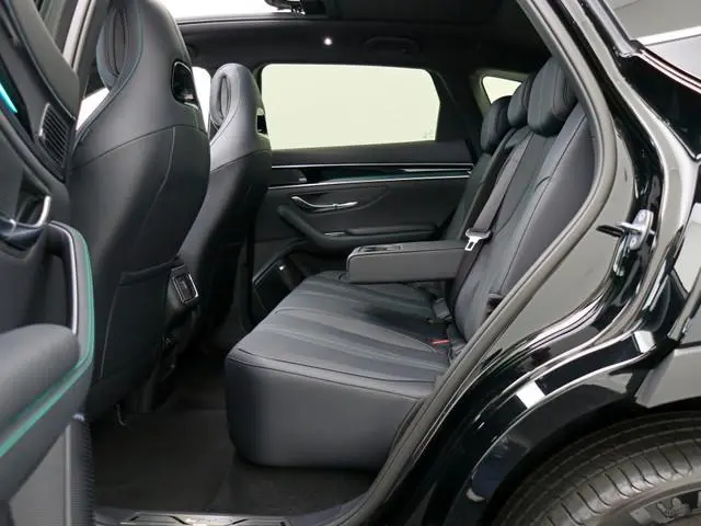 BYD SEAL U