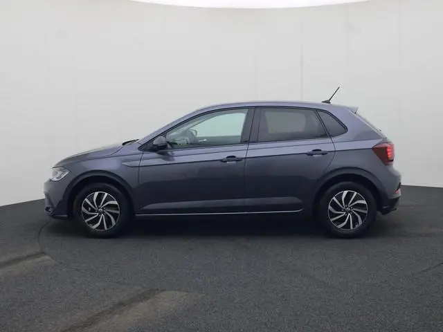 Volkswagen Polo 1.0 TSI 95pk Life Edition · Camera · Apple/Android Car Play · P-Sensoren · 15'' Inch...
