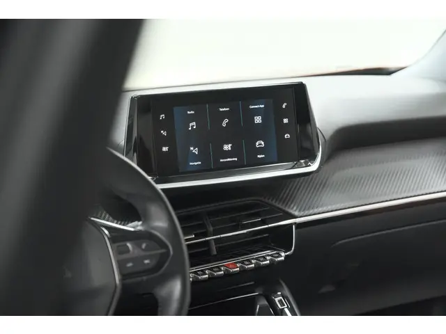 Peugeot e-2008 EV Allure Pack 50 kWh | 3 Fase Laadfunctie | Parkeersensoren | Apple Carplay | Climat...