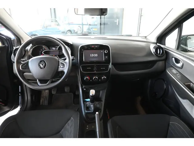 Renault Clio 1.5 dCi Limited Airco LED Navigatie Goed Onderhouden! Rijklaarprijs! Inruil Mogelijk!