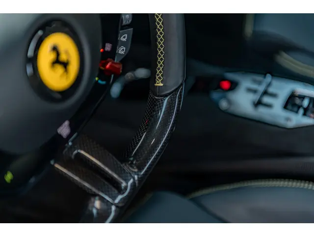 Ferrari 296