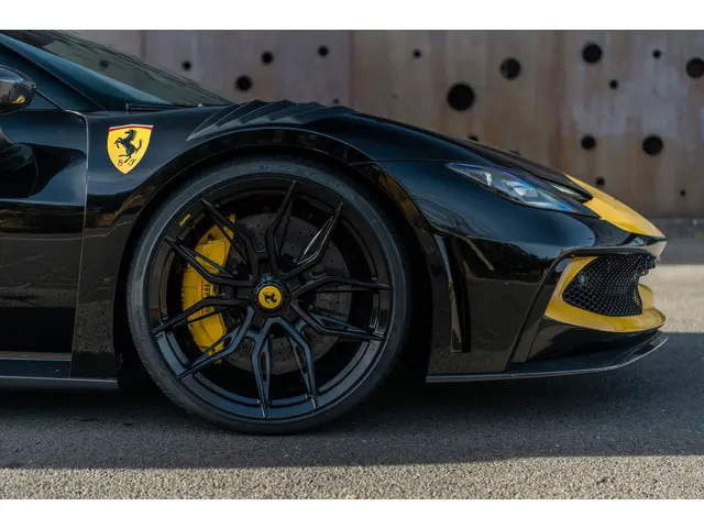Ferrari 296