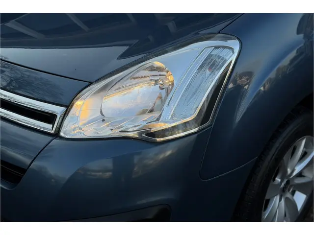 Citroën Berlingo 1.2 PureTech Shine | Camera | Trekhaak | NAVI | DAB