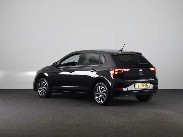 Volkswagen Polo 1.0 TSI Life 95PK | Navigatie | parkeersensoren | extra getint glas | keyless entry...