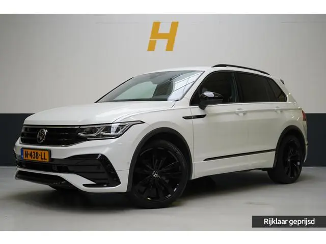 Volkswagen Tiguan 1.5 TSI 150pk R-Line | Carplay | Sfeerverlichting | Blind-Spot | Zwart optiek | Ad...