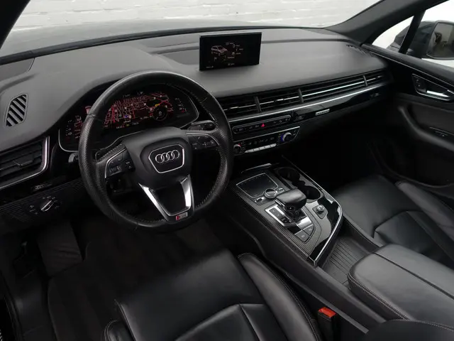 Audi Q7 3.0 TDI e-tron Quattro S Line Black Optic Aut- Luchtvering, Sfeerverlichting, Standkachel, X...