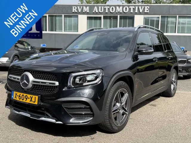 Mercedes-Benz GLB 200 Business Solution AMG VAN: 36.900,- VOOR: 33.877,- UW WKVOORDEEL: 3.023,- | PA...
