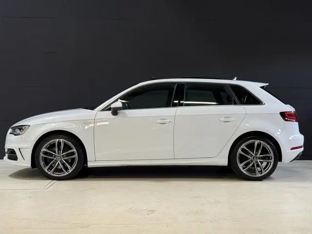 Audi A3 Sportback 1.4 e-tron PHEV Ambition Pro Line plus S-Line | Pano | Camera