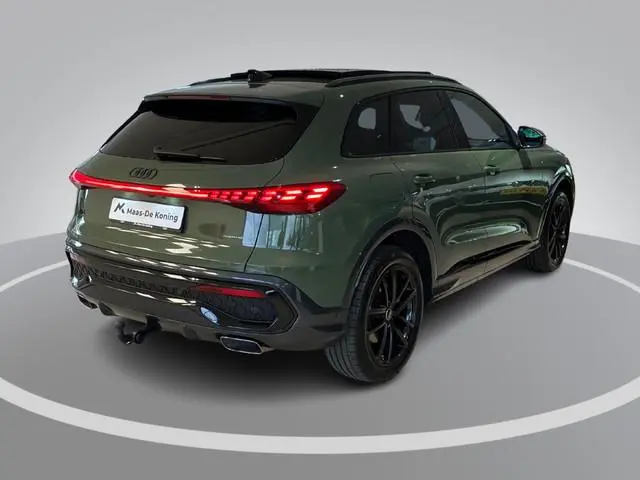 Audi Q5 S Line 220kW/299PK e-hybrid quattro · Panoramadak · 360°Camera · Trekhaak  Drive select · Ga...