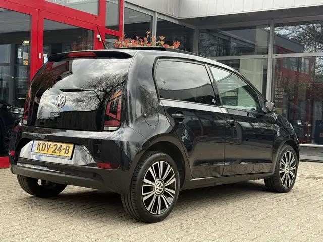 Volkswagen Up! 1.0 5 DRS *!* HIGH UP *!* AUTOMAAT *!* PANORAMADAK/ NAVI/ 16 INCH/ STOELVERWARMING/ P...