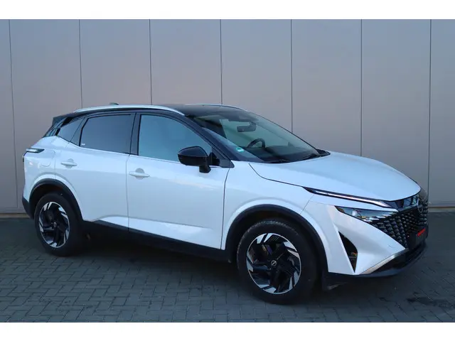 Nissan Qashqai 1.3DIG-T MHEV 158PK Automaat N-Connecta Camera/Winter-pack/Elektr.-klep/Head-Up/Adapt.-cruise