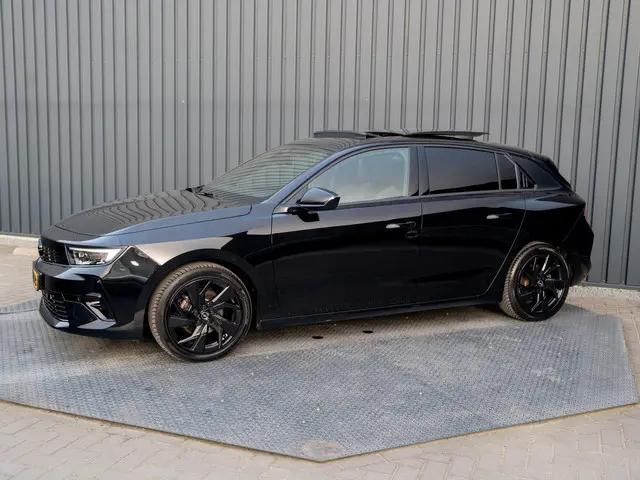 Opel Astra 1.2 Turbo GS | Panodak | 360 Camera | 18'' | Head Up | Prijs Rijklaar!!