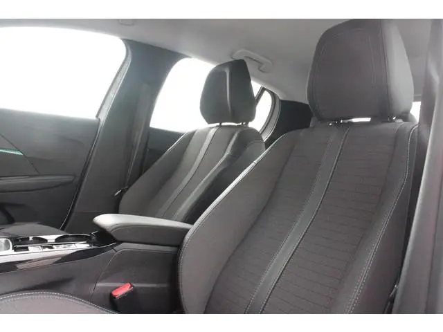 Peugeot 208 1.2 100PK ALLURE PACK | NAVIGATIE 10" TOUCHSCREEN | 3-D INSTRUMENTENPANEEL | ALL SEASON...