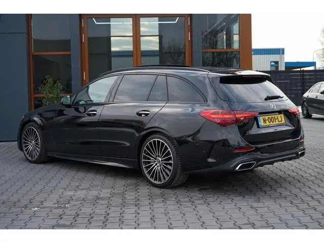 Mercedes-benz C-klasse Estate 200 AMG Line | Pano | Digital | Trekhaak | Sfeer | 360 Graden 