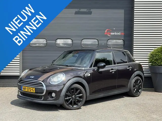MINI 5-Deurs 1.2 One Salt Business | Navigatie | Parkeersensoren | Airco | 17 Inch Lichtmetalen Velg...