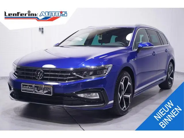 Volkswagen Passat Variant 1.5 TSI R-Line Business + NAP IQ.Light-R-Line int. Vol leder Camera Apple...
