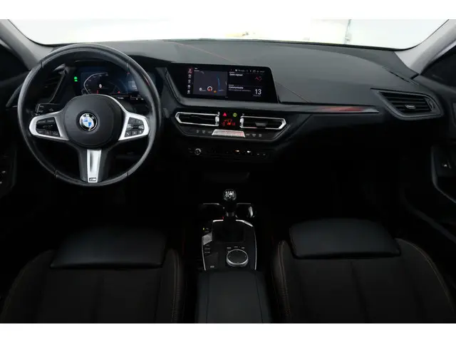 BMW 1-serie 118i Executive Edition | CAMERA | CARPLAY | CLIMA |