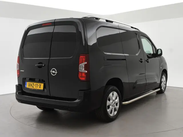 Opel Combo 1.5D 130 PK AUT. L2H1 INNOVATION+ PAKKET | NAVIGATIE | LMV | SIDEBARS | CAMERA | CARPLAY