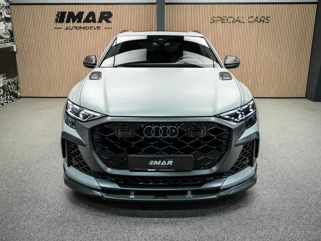 Audi RSQ8