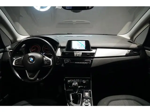 BMW 2-serie Gran Tourer 216i + STOELVERWARMING / NAVIGATIE