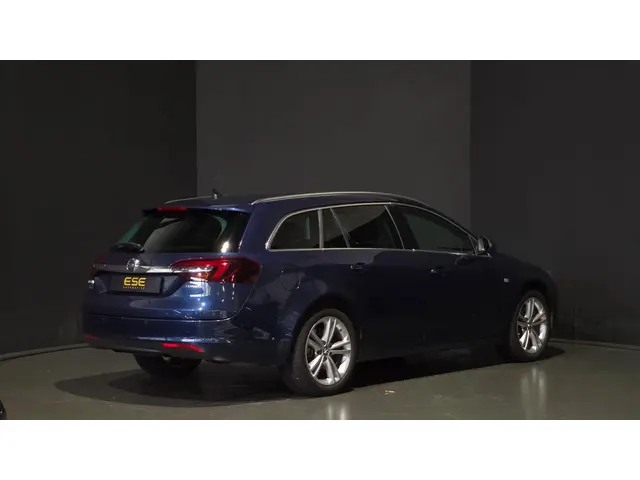 Opel Insignia 1.6 T Edition | Trekhaak | Navigatie | Cruise