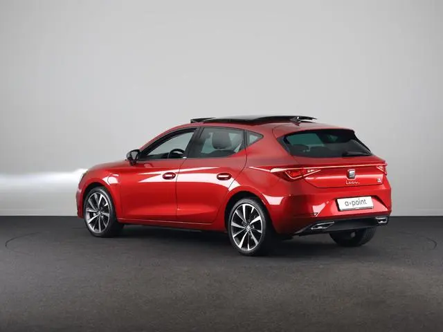 SEAT Leon 1.4 TSI eHybrid PHEV FR Business Intense 204 pk Automaat | Navigatie | Panoramadak | Trekh...