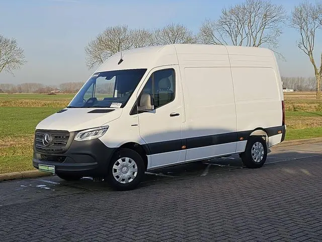 MERCEDES-BENZ ESPRINTER 81kwh 300kmwltp l2h2