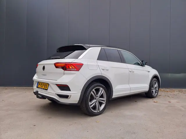 Volkswagen T-Roc 1.5 TSI 150 PK Sport Business R Line VIRTUAL COCKPIT ADAPT CRUISE CAMERA PARK ASSIS...