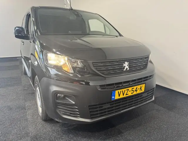 PEUGEOT PARTNER 1.5 HDI 3 zits 100 Pk  Car play Navigatie APK 03-2027