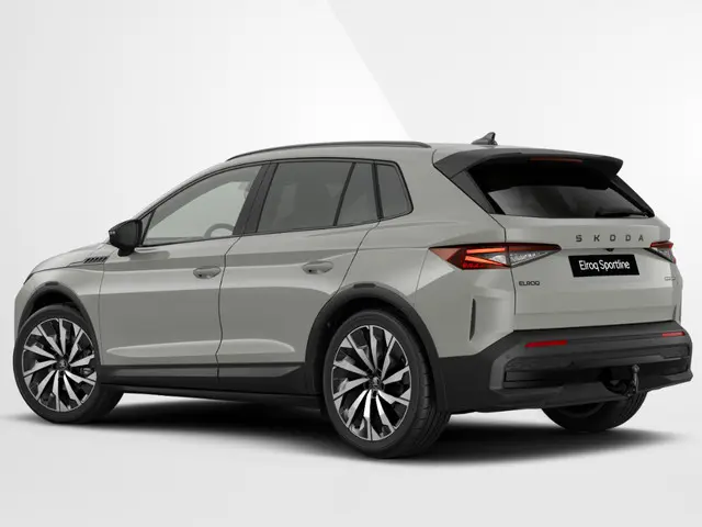 Škoda Elroq 60 Sportline | 21'' Lichtmetalen Velgen | Business Upgrade Clever Pakket | Trekhaak wegk...