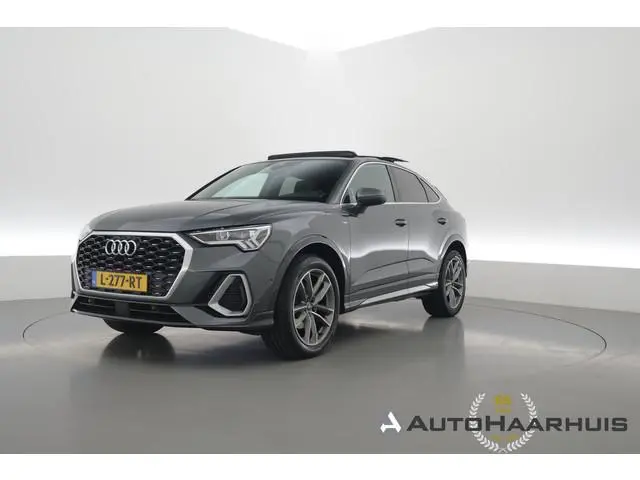 Audi Q3 Sportback 35 TFSI Pro Line S | Rijklaar! | S/K-Dak | Elek. Trekhaak | Dig. Cockpit | Dodehoe...